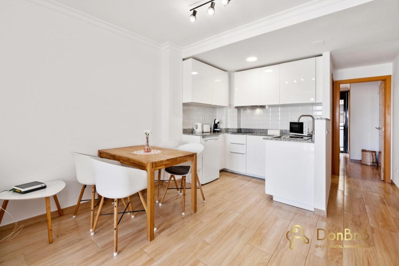 Cozy Apartment With Sea View And Private Parking In 푸엔히롤라 외부 사진